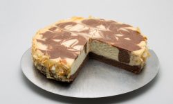 American Brownie Cheesecake